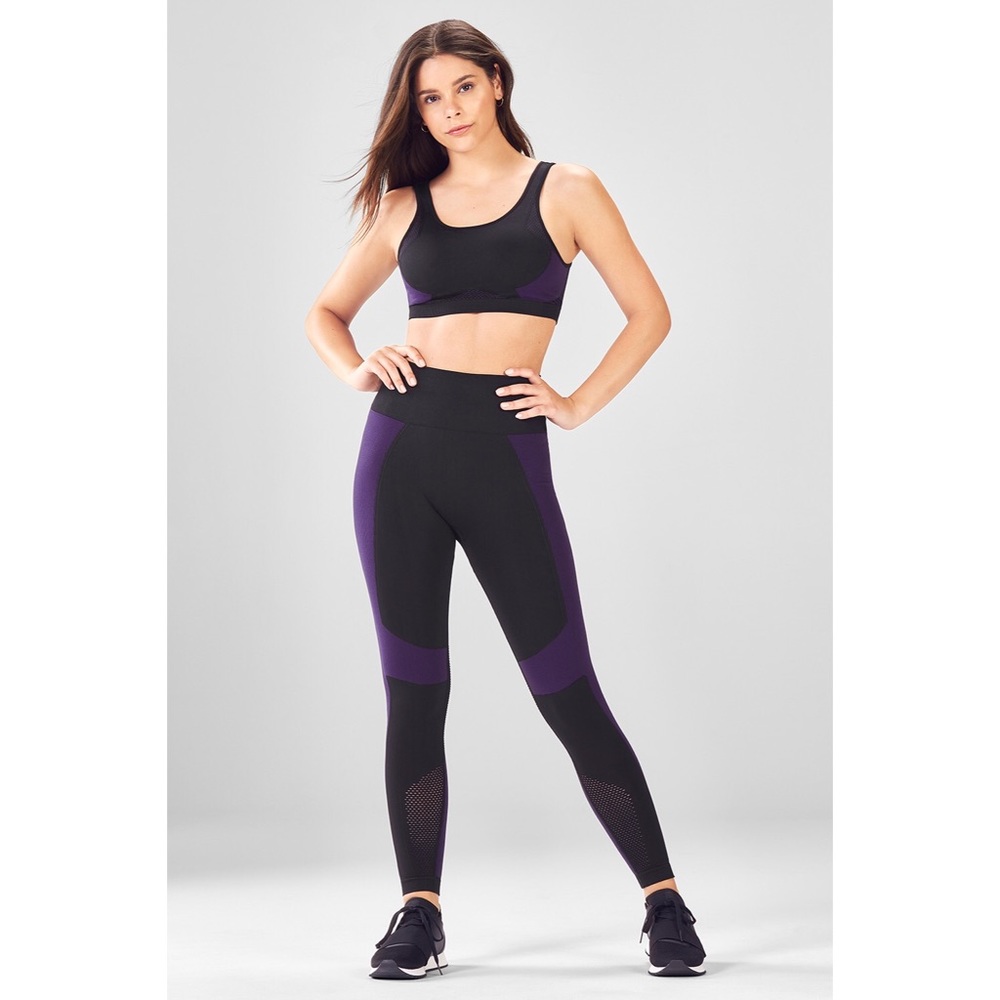 Demi Lovato Fabletics Set